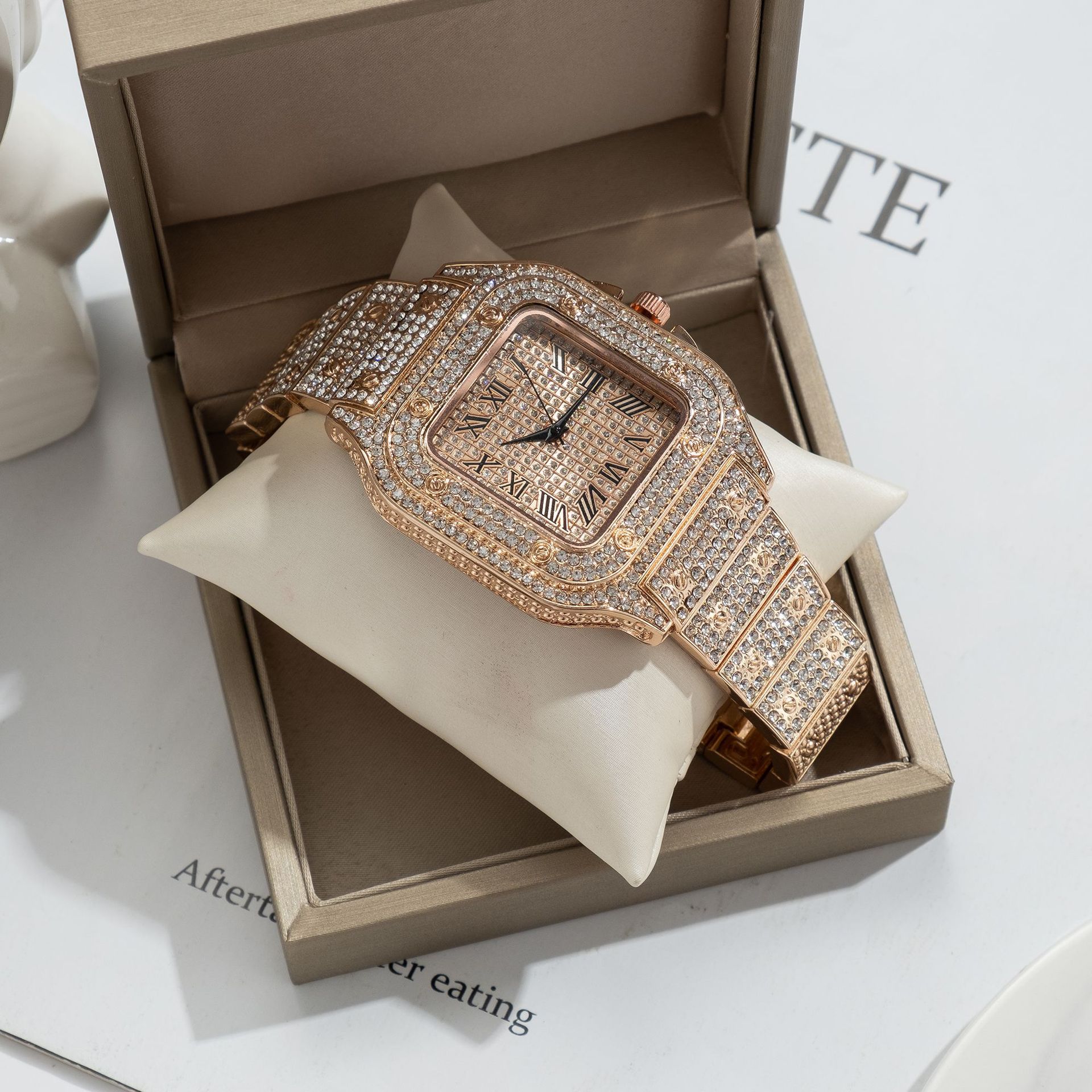 UTHAI L77 Watch For Men Fashio - đánh giá và giá Cartier Watch Tank